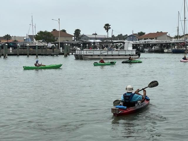 White Sands Inn, Marina, Bar & Grill 伊莎贝尔港 外观 照片