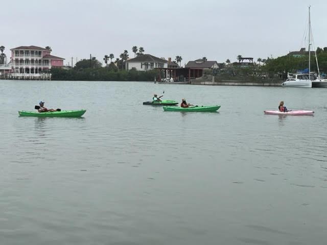 White Sands Inn, Marina, Bar & Grill 伊莎贝尔港 外观 照片